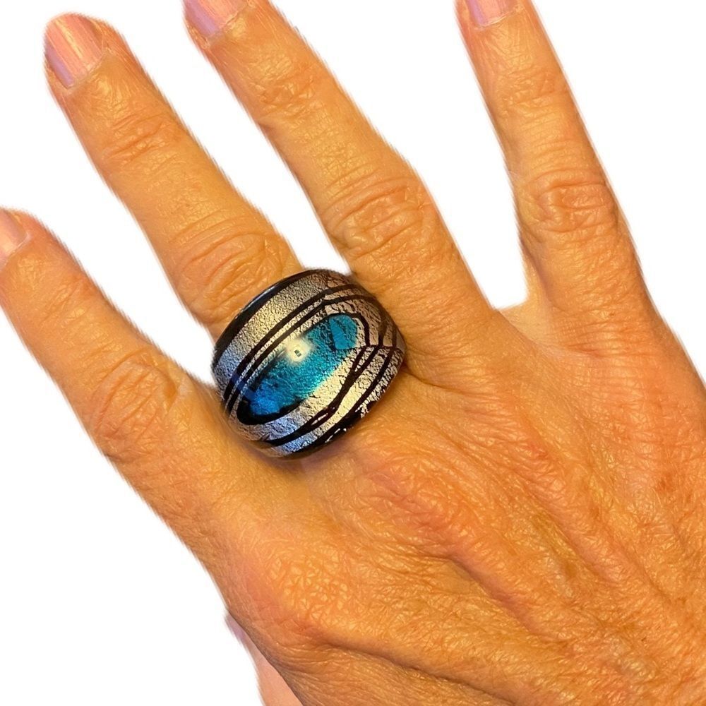 Dichroic glass ring size 7 with silver black and blue - Picture 2 of 6